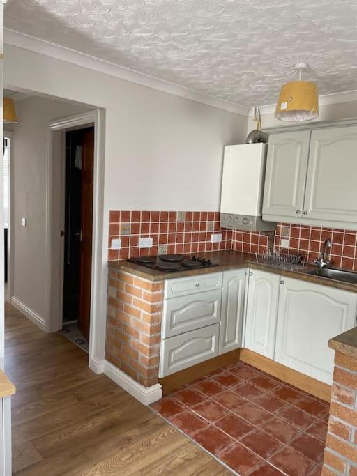 The Cwtch - A Self Contained One Bedroom Annex Pwllheli Bagian luar foto